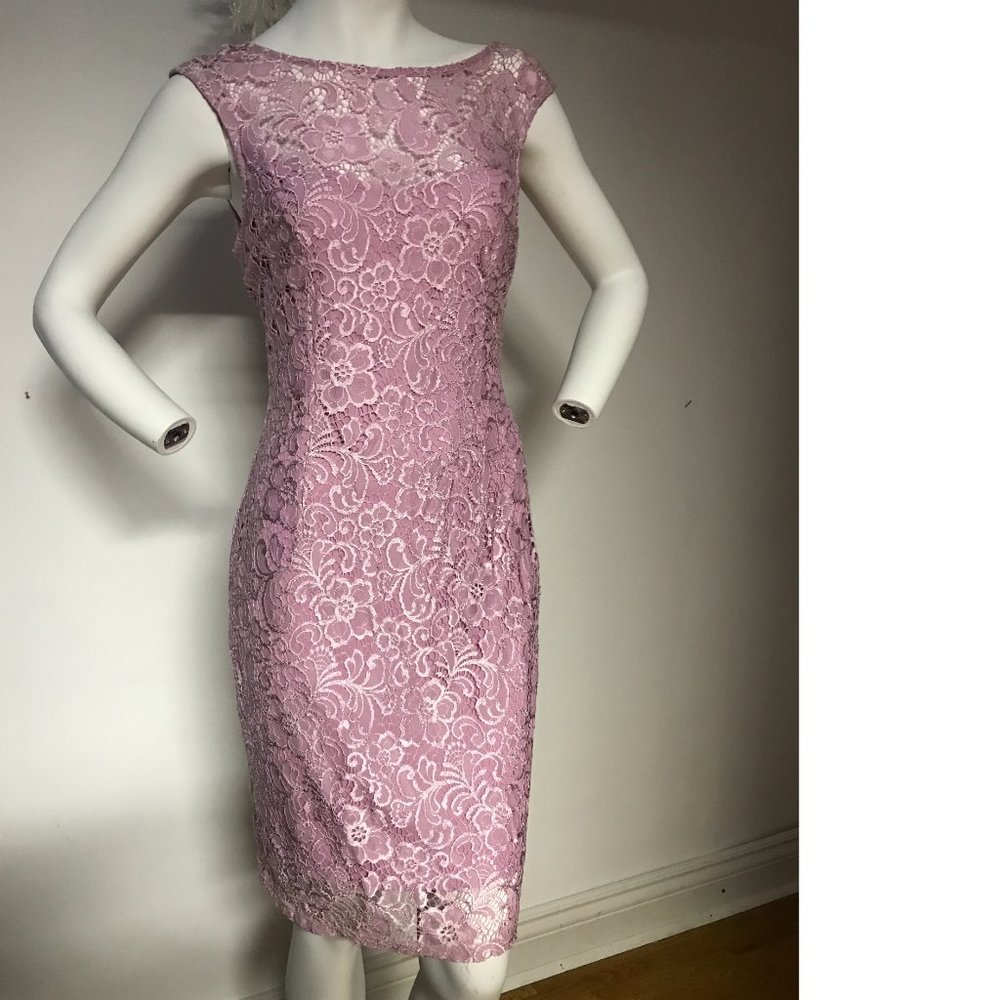 Le Chateau Lace Floral Bodycon Lilac Lavender Purple/ Pink Shiny summer dress